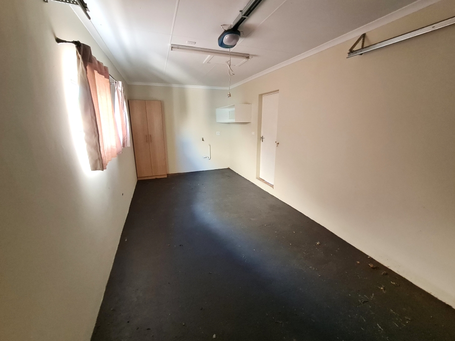 2 Bedroom Property for Sale in Jeffreys Bay Central Eastern Cape